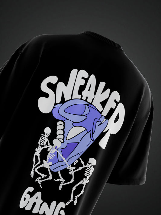 SNEAKER GANG OVERSIZED TSHIRT