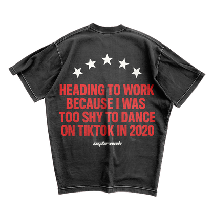 TOO SHY OVERSIZED T-SHIRT